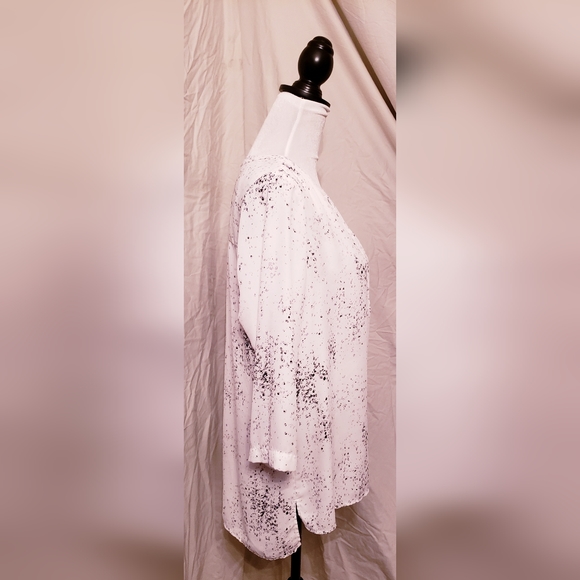 A.N.A. White with Paint Splatter Print ¾ Sleeve Popover V-Neck Tunic - Picture 12 of 13